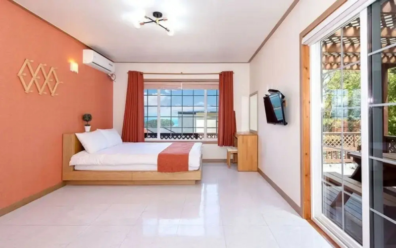 Yeosu Maison Blanche Pension