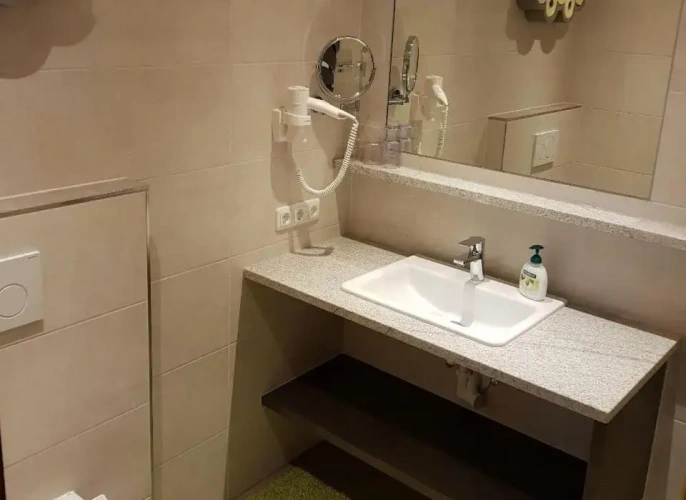 2 Bedrooms Apartment