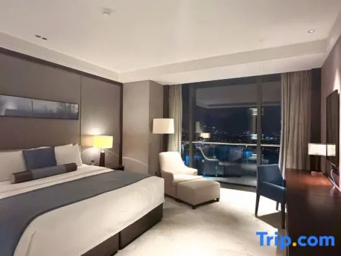 1 Bedroom Executive Double Suite