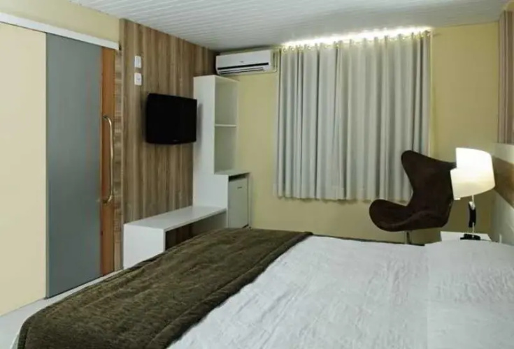 Riverside Hotels & Flats