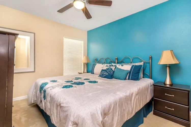 4 Bedrooms Cottage