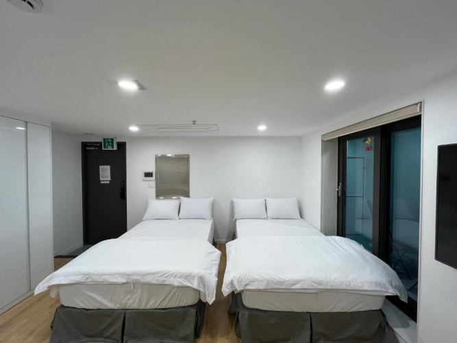 Standard Quadruple room