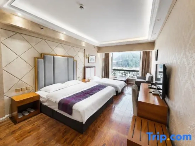 Standard Family room