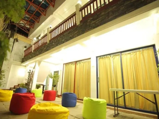 Travellers Pad Boracay