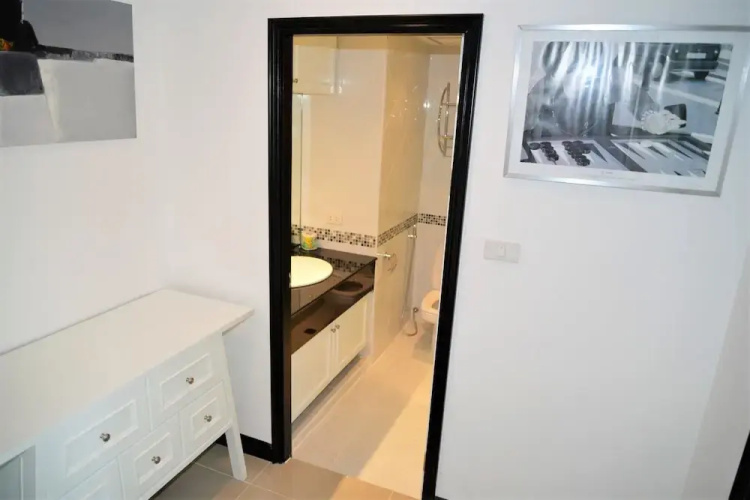 Stylish 2 bed Condo Jomtien