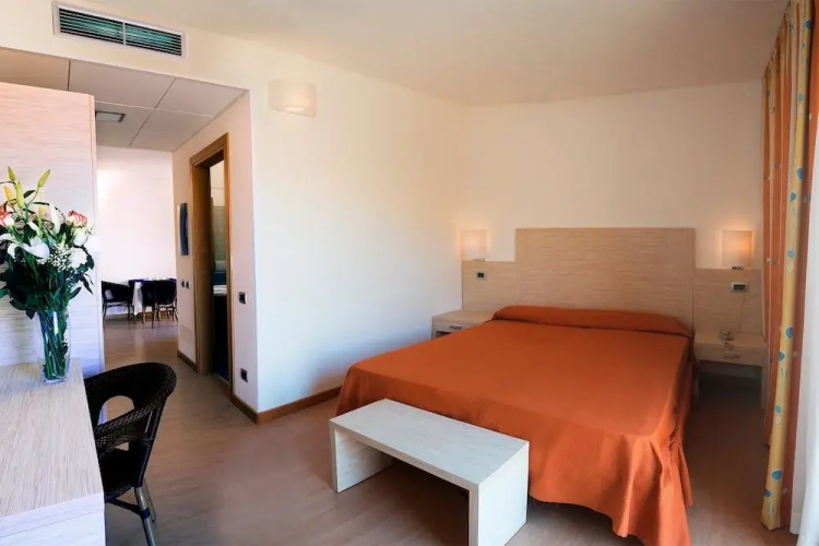 Aparthotel Menfi Beach