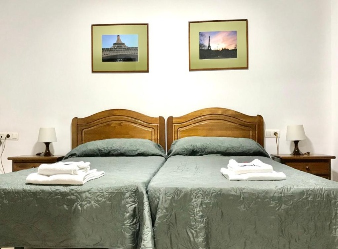 Standard Double room with city view