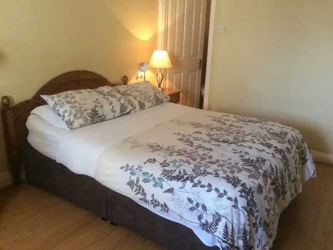 Roseville Lodge B&B
