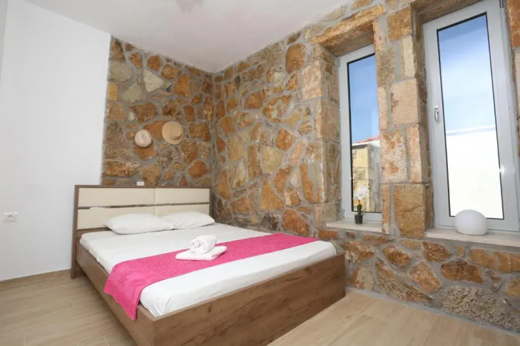 Villa Douglas - Private Pool, BBQ, 4Bdrms, View