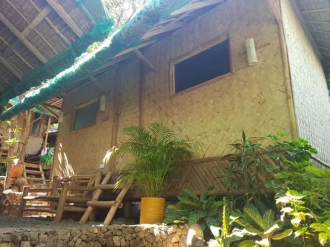 Bahay Kawayan Backpackers Inn