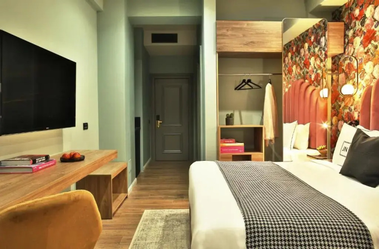 Jn Boutique House