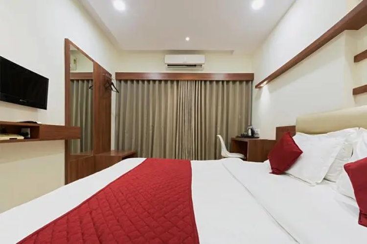 Hotel Sai Deluxe
