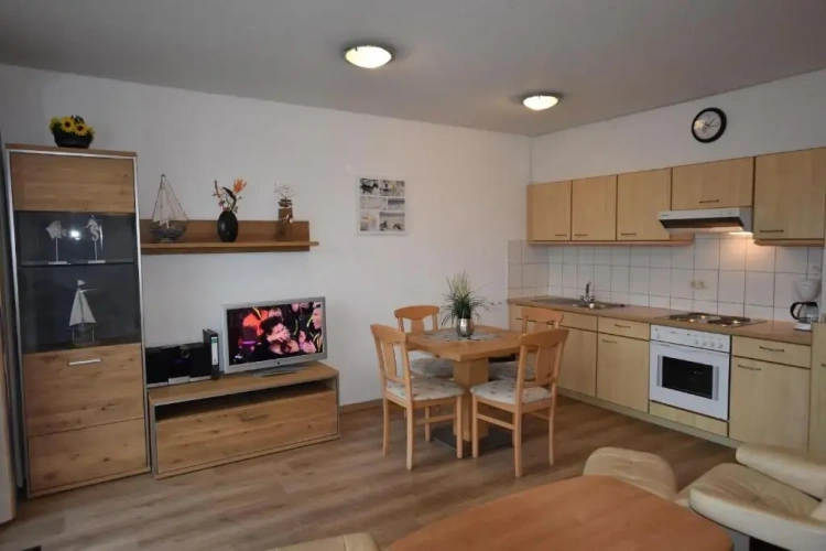 Apartment with balcony
