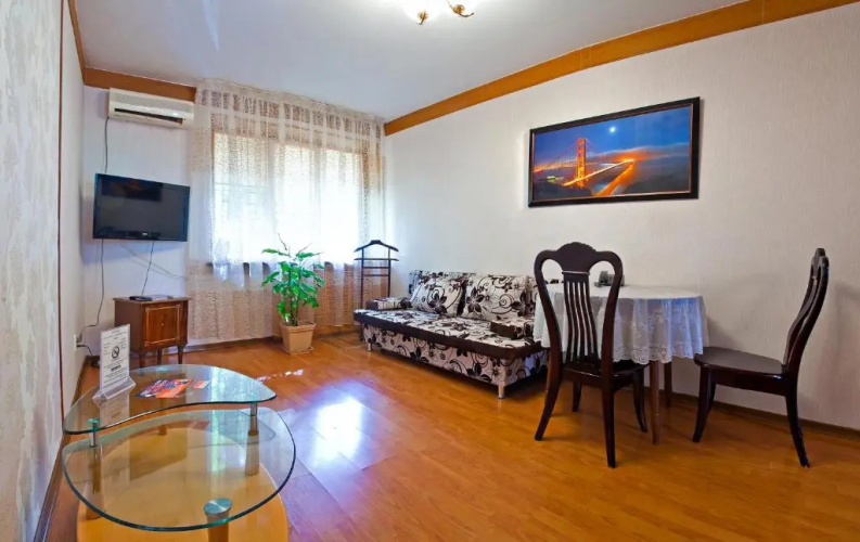 Lessor Apartments