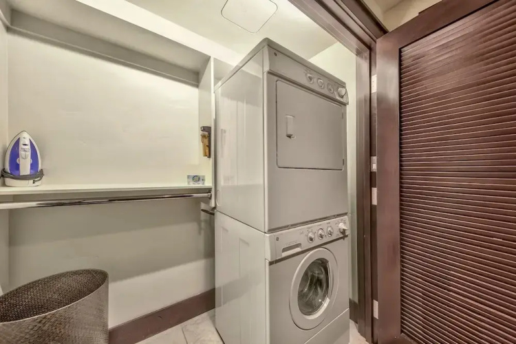 Mid-mountain Escape With Ritz Amenities 2 Bedroom Condo by RedAwning