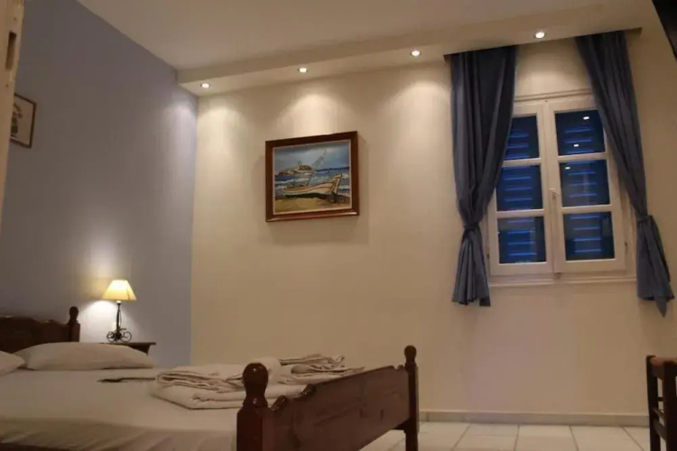 Sea View Apartments & Studios