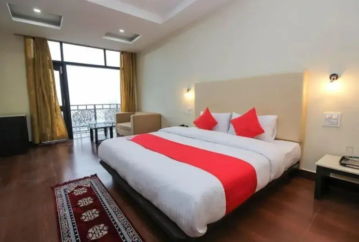 Dal Lake Resort