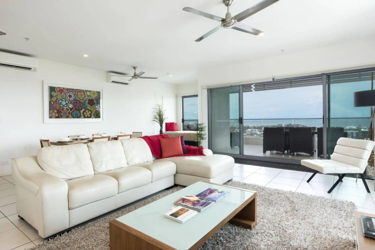 Darwin Executive Suites & FREE CAR