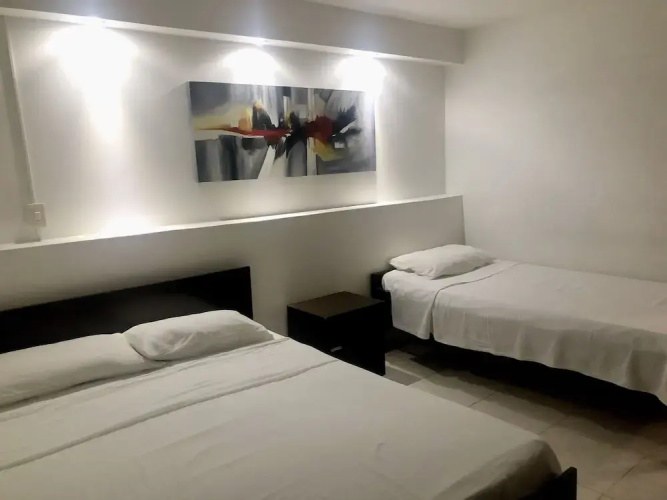 Memphis Hostal - Hostel