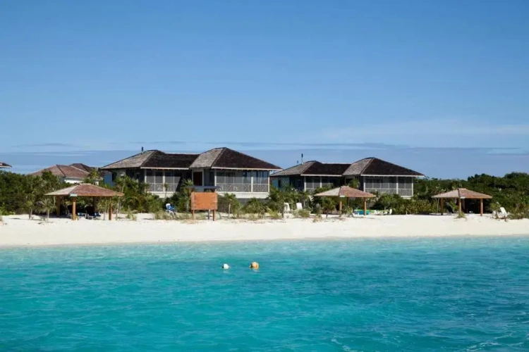 Bungalow beachfront