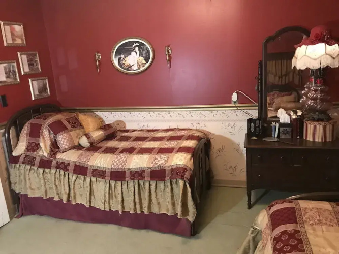 Armour's Hotel