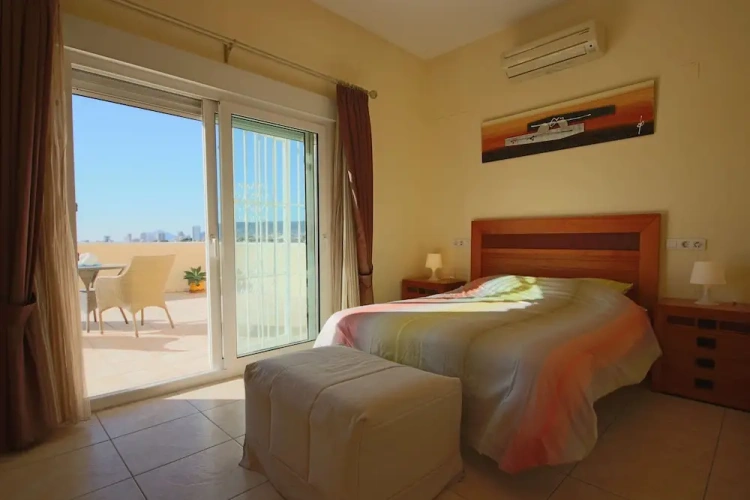 3 Bedrooms Apartment with balcony