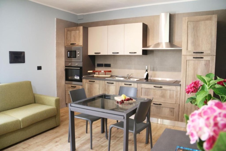 2 Bedrooms Apartment