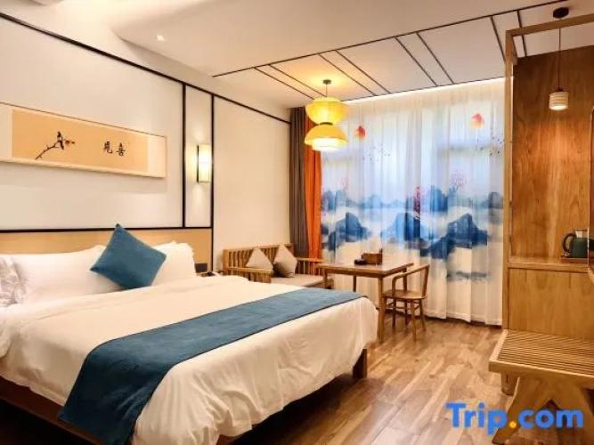 Suite with river view