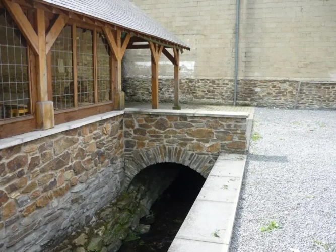 2 Bedrooms Cottage