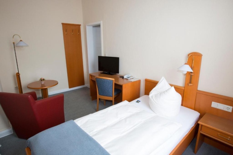 Deluxe Single room