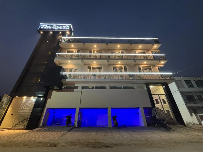 Hotel The Spark - Gorakhpur