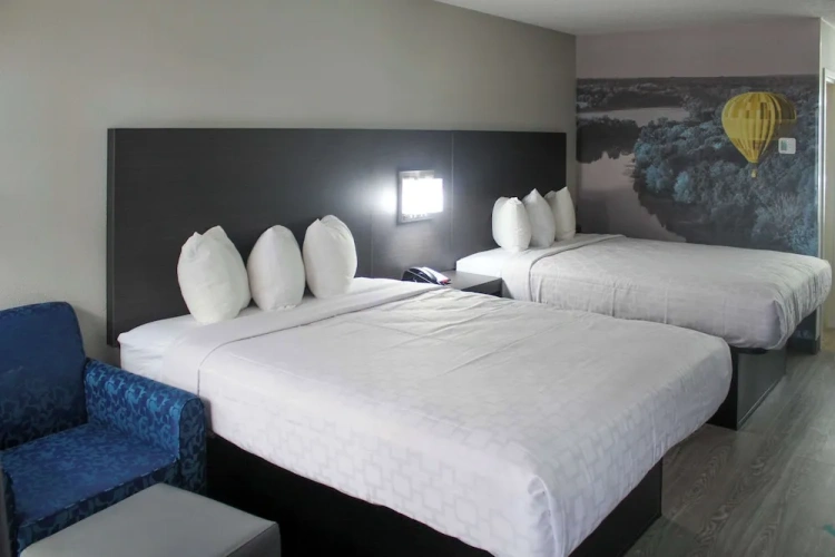 Standard Quadruple room