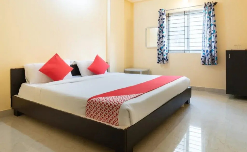 Ashrey Comforts By OYO Rooms