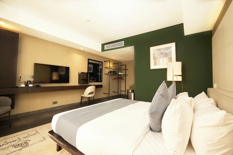 Standard Single room with balcony and with city view