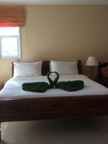 Naithon Beach Service Apartment