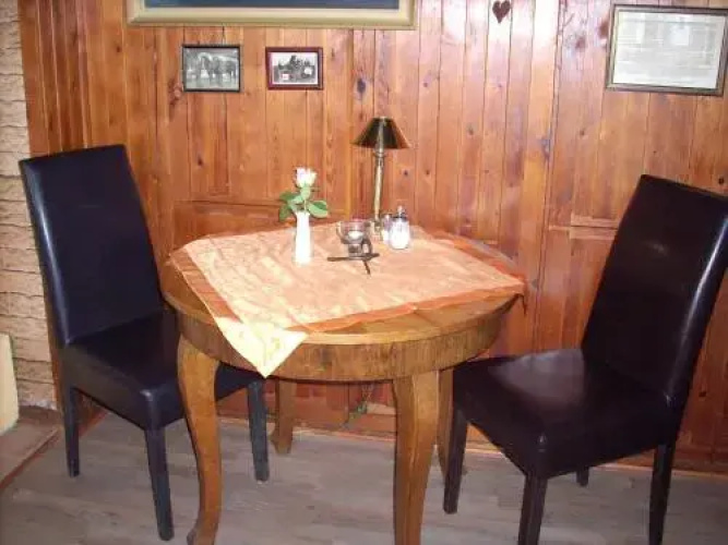 Pension & Restaurant "Alte Schule"