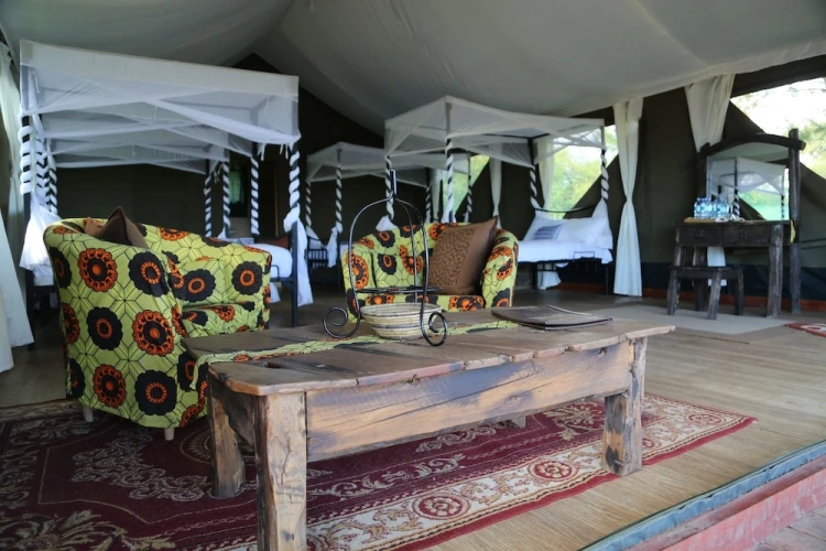 Standard Triple room