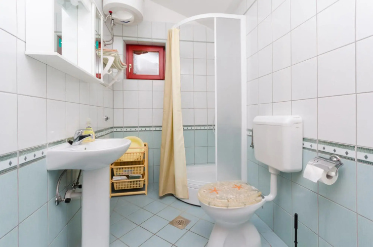 Apartments Mladen
