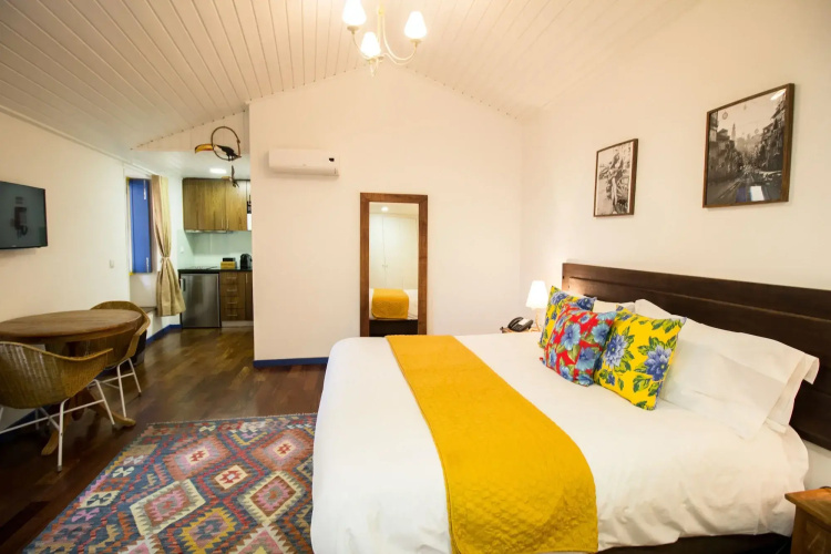 Miragaia House