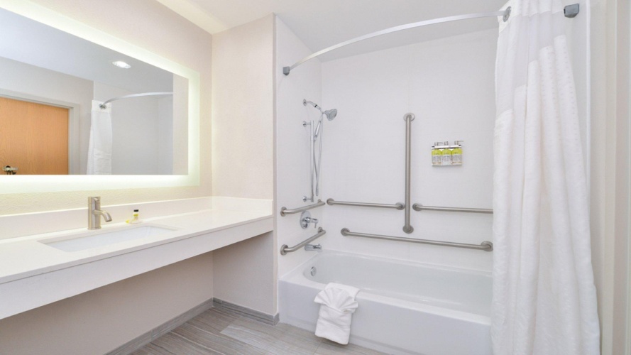 Quadruple Suite