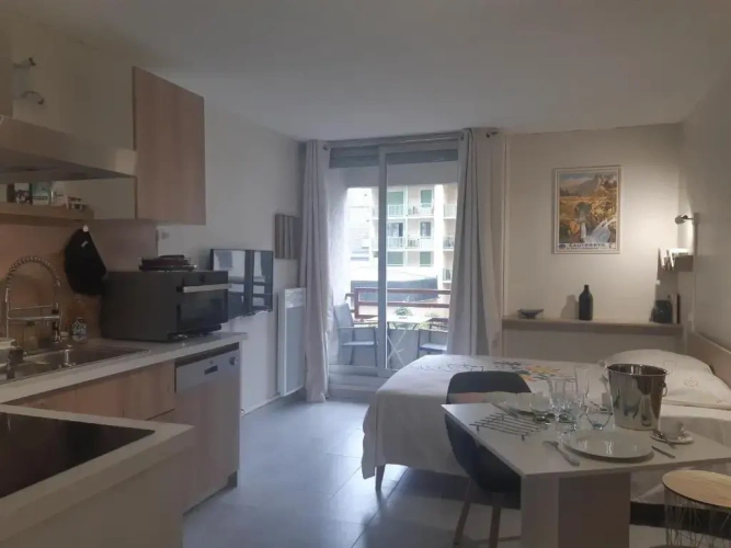 1 Bedroom Double Apartment