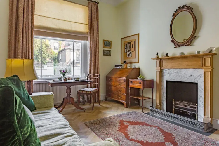 Stylish Flat Close To Victoria Station