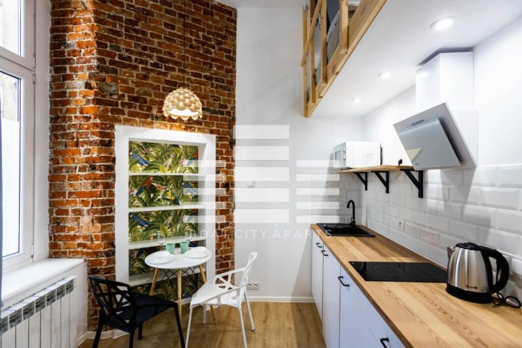Superior Attic Apartment