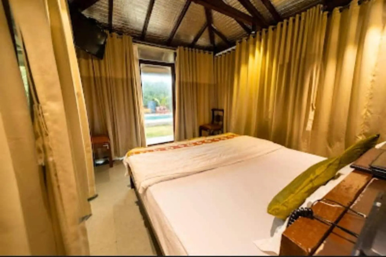 Avisa Nila Beach Resort