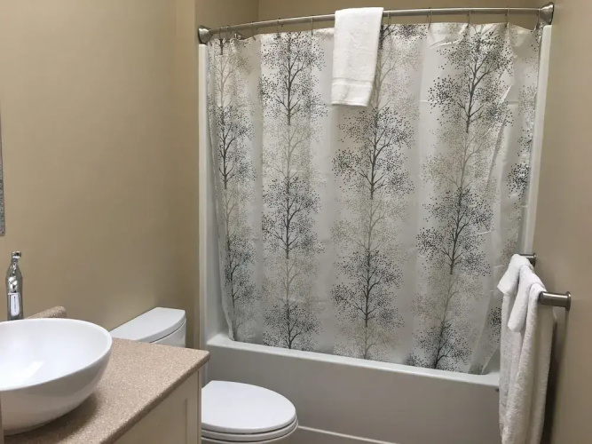 Eagle Reach - A West Coast Cottage