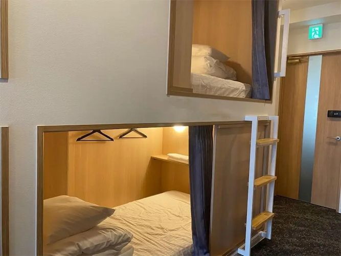 JAKOTEL Plus Namba