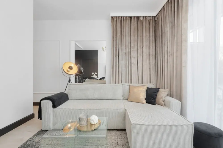 Tastefully Arranged Studio by Renters