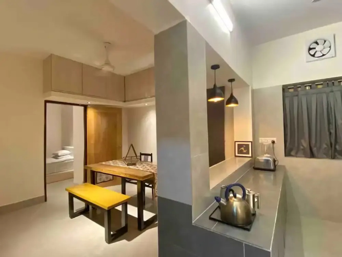 City Views Hotel With Housekeeping