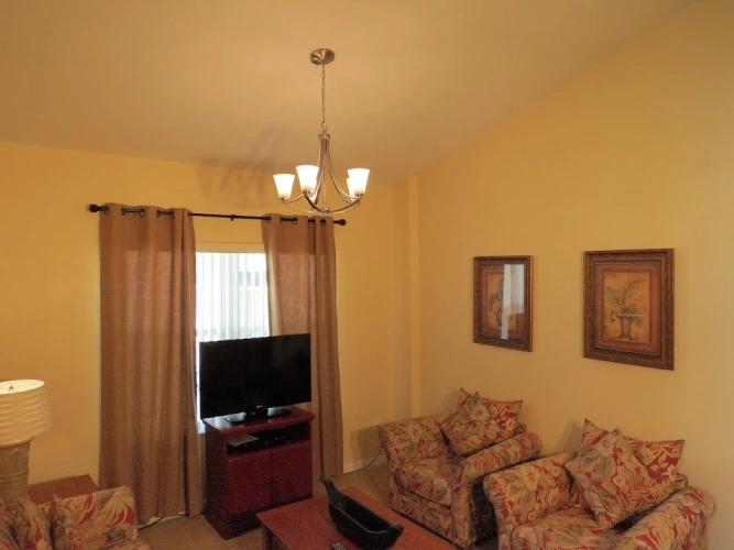 4 Bedrooms Cottage