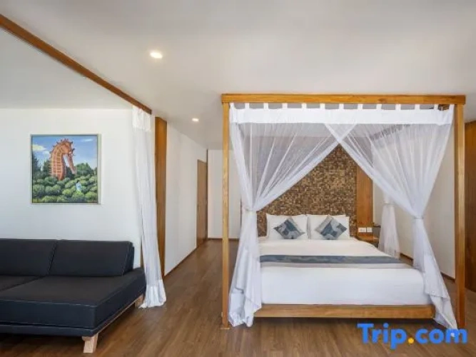 Grand room